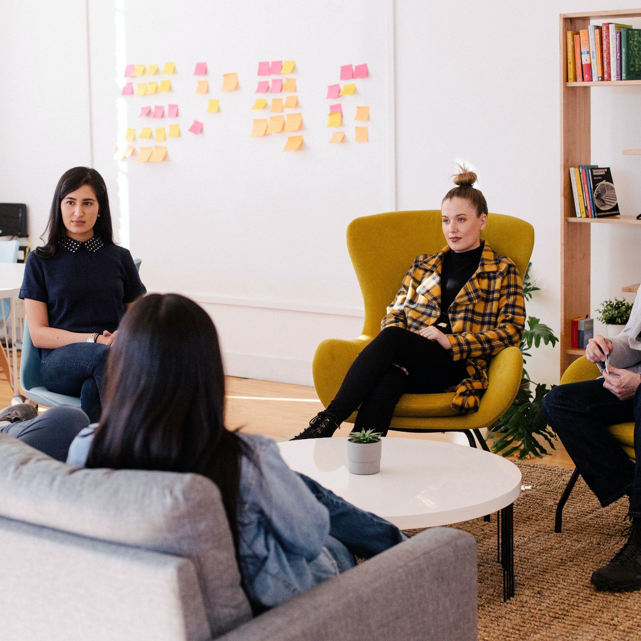 leon-6awfTPLGaCE-unsplash