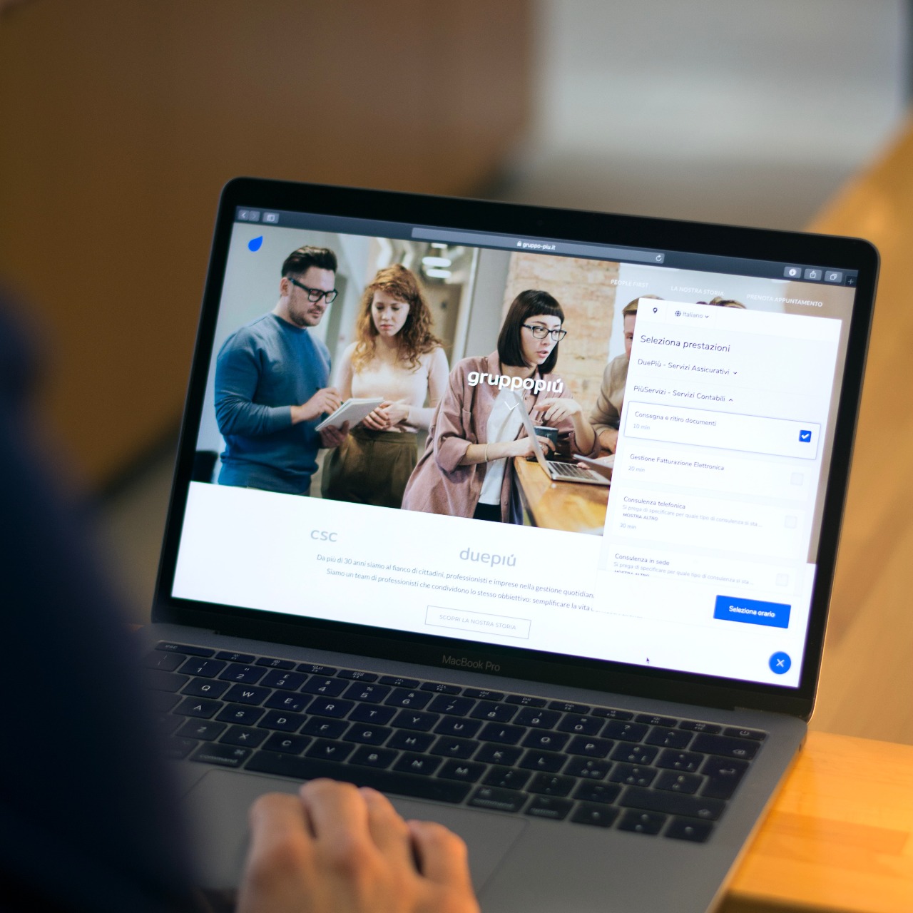 gruppopiu-tKnt5O4q-f8-unsplash